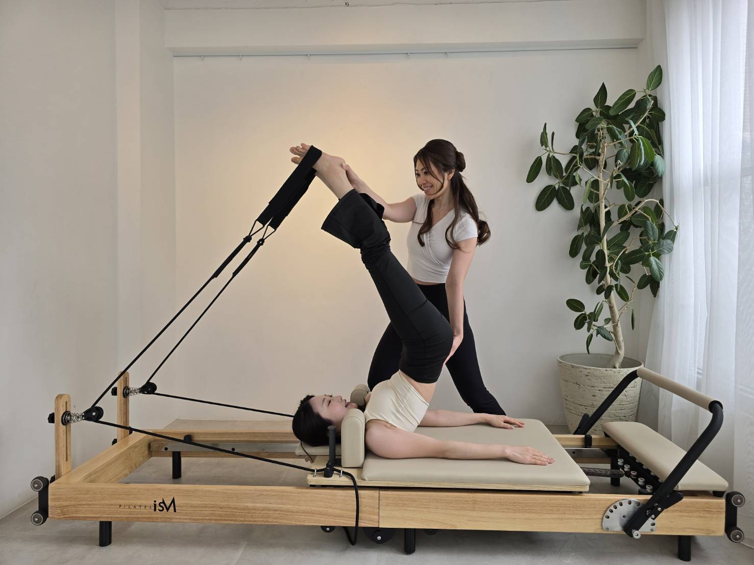 Pilates isMインストラクター養成スクール